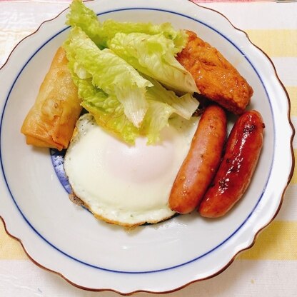 夢シニアさん♡朝食に作りました˚✧卵やソーセージで元気にスタートです ୧⃛(> ◡< ͈ ) ୨ෆ˚*